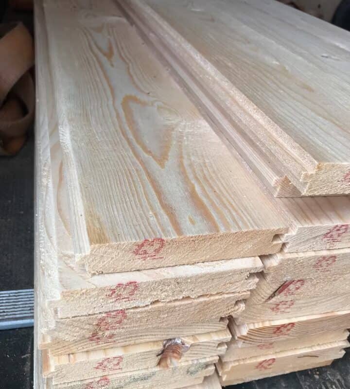 Holzbretter Rauspund Fichtenholz Nut und Feder Profil