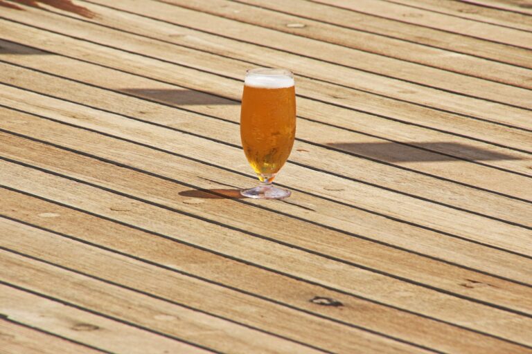Terrassendielen Lärche: Die 12 wichtigsten Fragen & Antworten